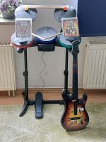 Guitar Hero Gitarre Schlagzeug und zwei Spiele Kiel - Neumühlen-Dietrichsdorf-Oppendorf Vorschau