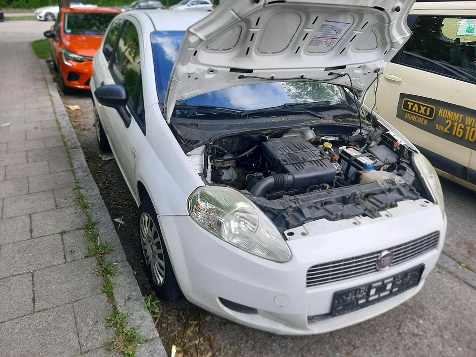 fiat punto 260km tüv 06.2025 teil defekt in München