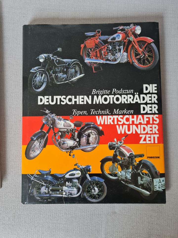 Oldtimerbücher Triumph und Deutsche Motorräder in Hamburg