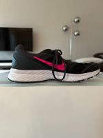 Nike Sportschuhe weiß schwarz pink Nike Air Hessen - Lorsch Vorschau