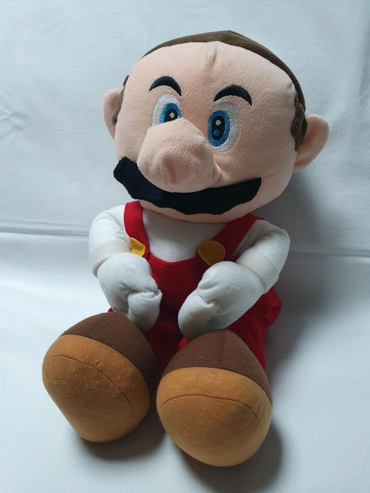 Nintendo Super Mario Feuer Stofftier 55cm in Freilassing