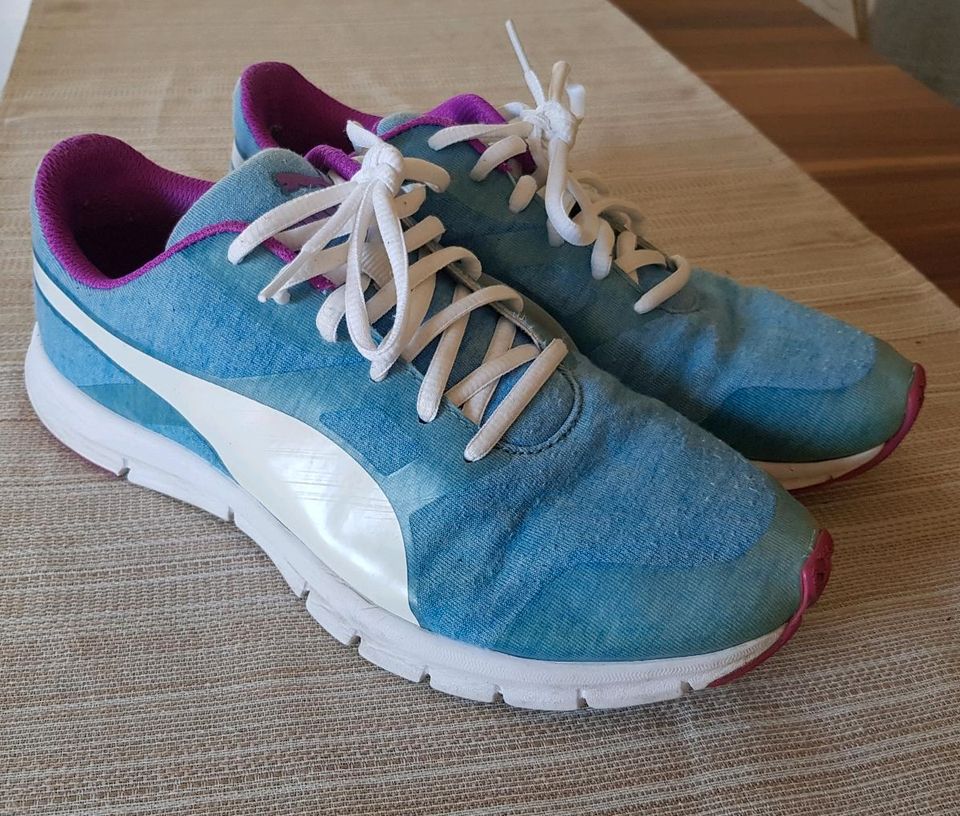 Puma Schuhe Größe 39 in Urmitz