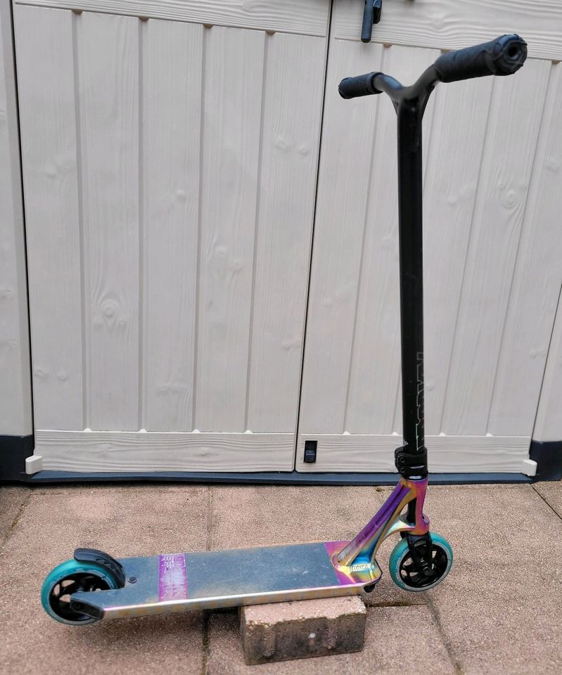 Prodigy blunt S8 Stunt Scooter in Mühlacker