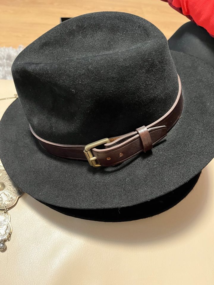 Woll Hut für Mann in Karlsruhe
