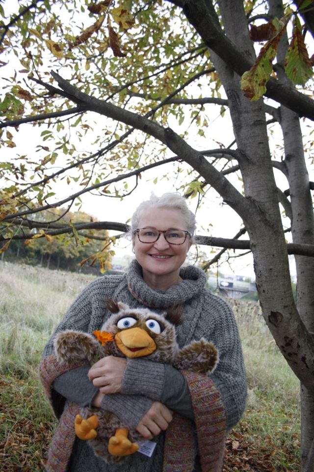 Ersatz-Oma passt auf Ihre Kinder auf :-) - Babysitter - Oma in Gerlingen