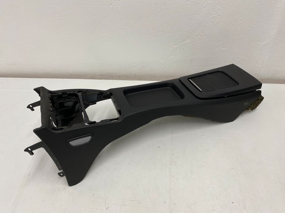 BMW E92 E93 Fondkonsole hinten Mittelkonsole Ablagefach in Olpe