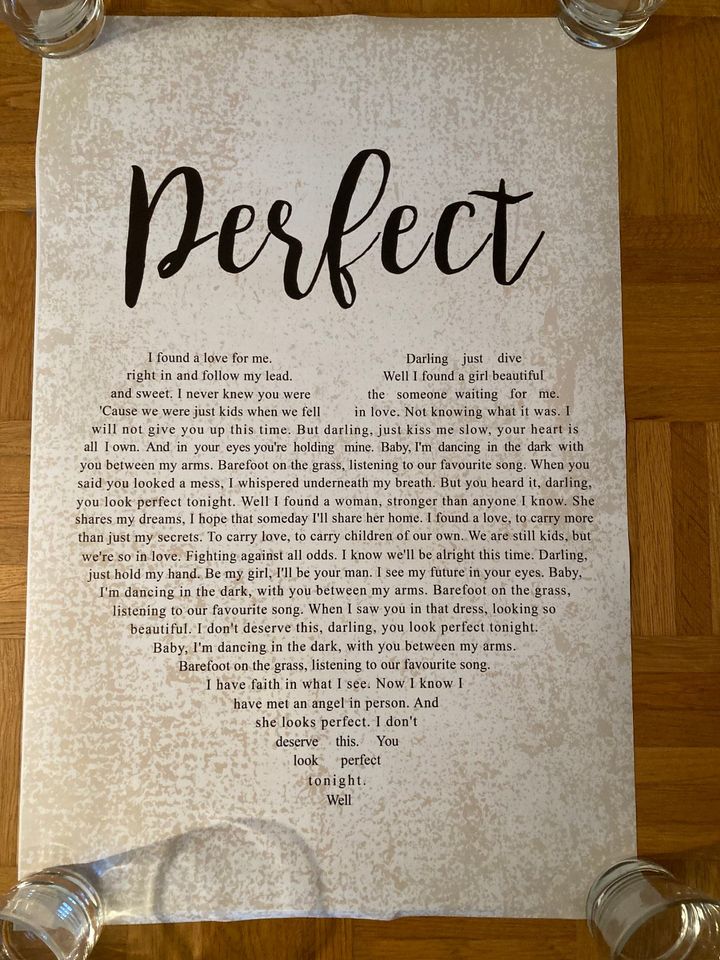 ED Sheeran  *PERFECT*  Poster mit Rahmen in Wiesbaden