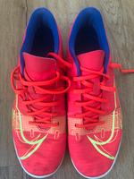 Hallenfußballschuhe NIKE Mercurial Gr.42 rot Eimsbüttel - Hamburg Lokstedt Vorschau
