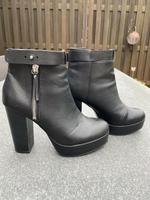 Lederstiefeletten mit Riemchen von H&M, Gr. 39 Wandsbek - Hamburg Eilbek Vorschau