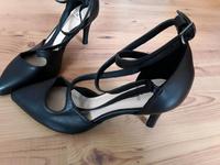 ⭐️Neu⭐️ Edle VARESE Riemchen  Pumps High Heels Sandaletten Gr.37 Brandenburg - Werder (Havel) Vorschau