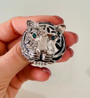 Wunderschöne Brosche CARTIER-Style Tiger Silber Strassteine München - Bogenhausen Vorschau