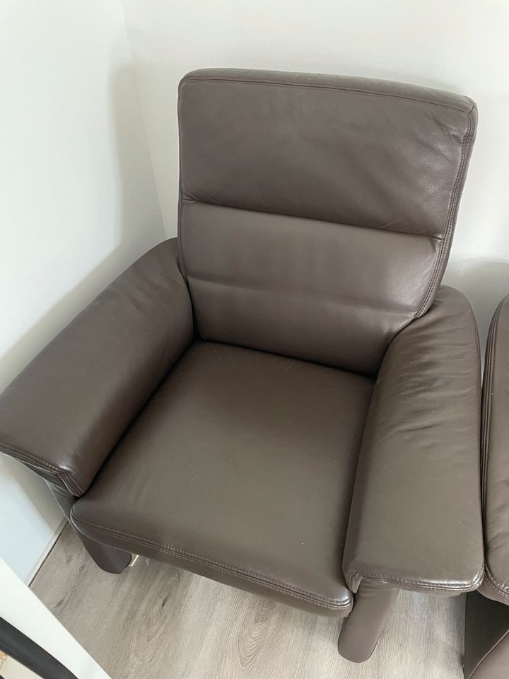 Sitzgarnitur 3er Sofa und 2x Sessel in Ahlerstedt