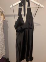 Sexy kurzes Kleid in Satin Optik  mit tiefen Ausschnitt Bayern - Weiltingen Vorschau