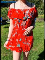 Jumpsuit rot mit bunten blumen schulterfrei 36 Baden-Württemberg - Achern Vorschau