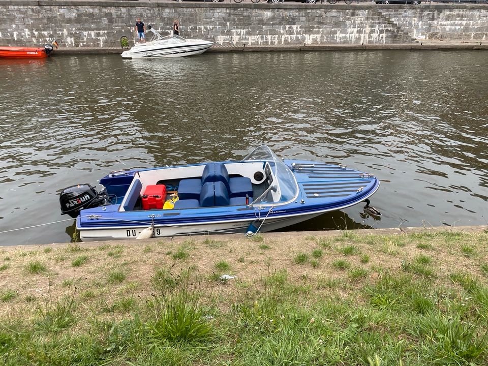 Boot 20PS mit Hänger und Zubehör in Krefeld