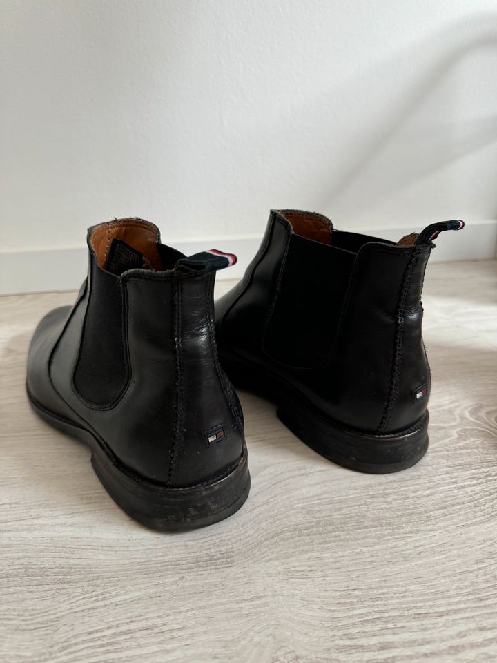 Tommy Hilfiger Chelsea Boots 44 in Hannover