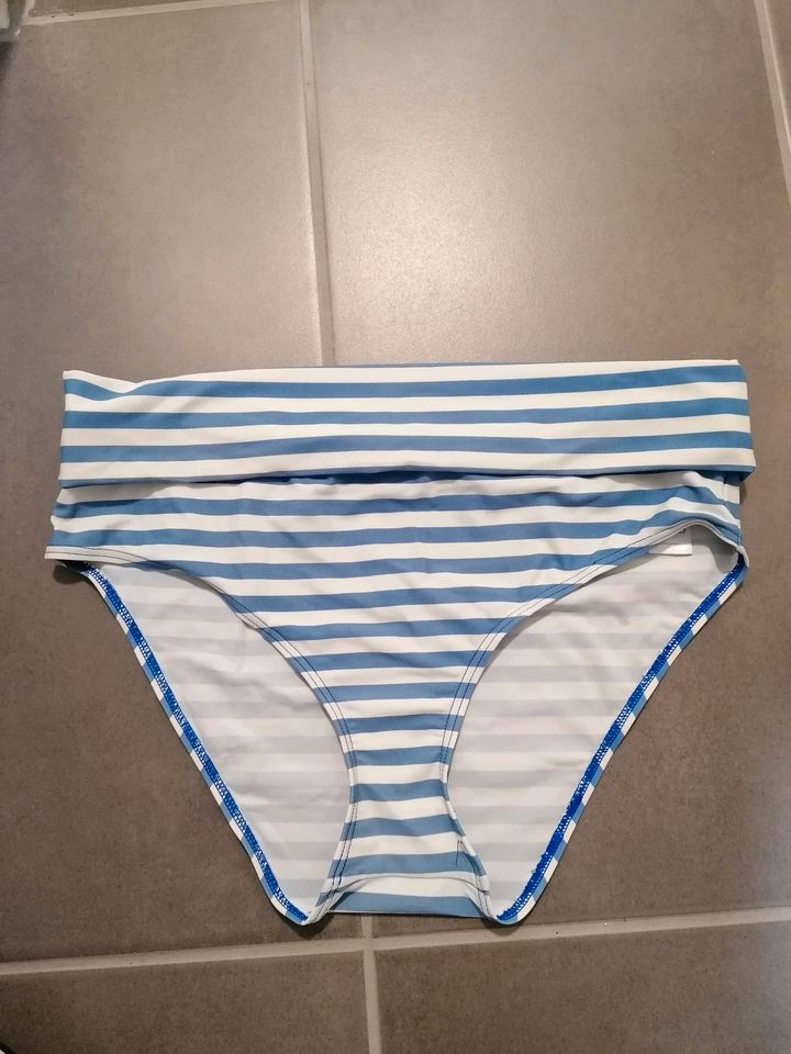 Schwangerschaft Bikini in Pliening