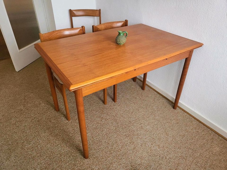 Esstisch mit 5 Stühlen | Danish Design | Vintage | Teak in Recklinghausen