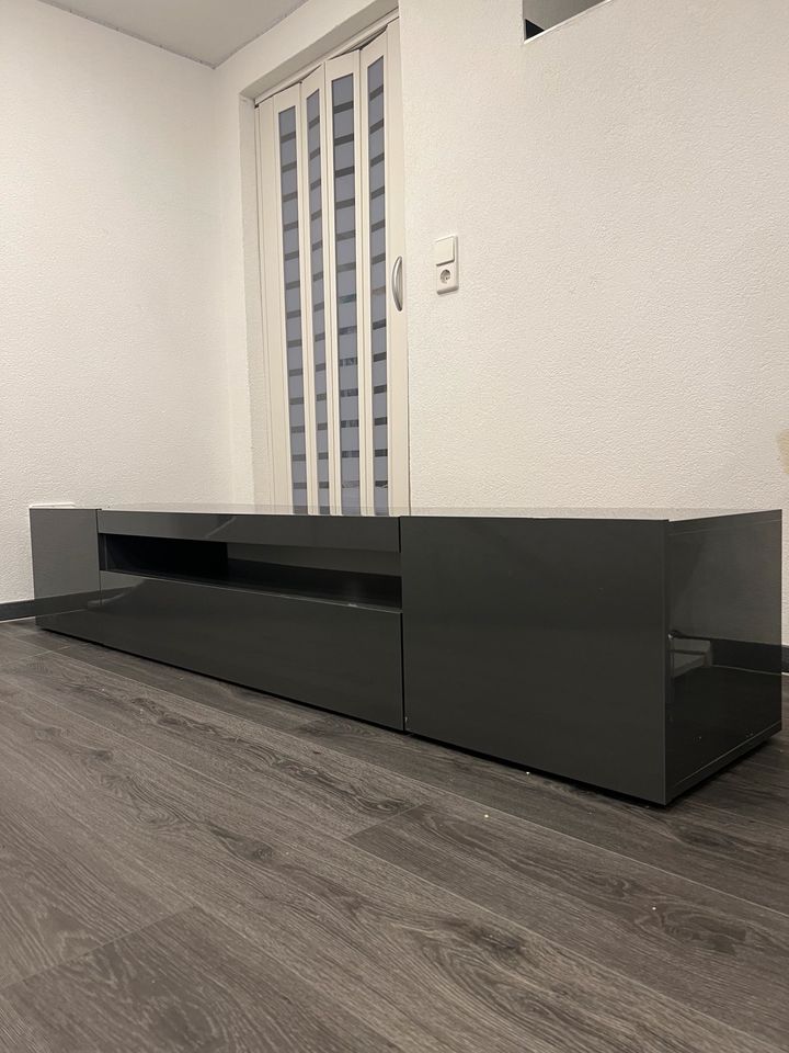 TV Schrank / Lowboard in Ostfildern