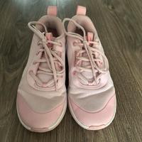 Nike Turnschuhe Mädchen/Damen Gr.38,5 Rheinland-Pfalz - Koblenz Vorschau