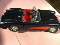 Burago 1:18 1957 Chevrolet Corvette Cabrio Schwarz Leder Rot Bayern - Olching Vorschau