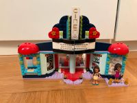 Lego Friends Kino mit Halterung für Handy und zwei Figuren Stuttgart - Stuttgart-West Vorschau