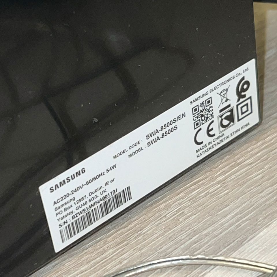 Samsung HW-M360 Soundbar + Rear Speaker KIT SWA-8500S + Ständer in Bad Vilbel