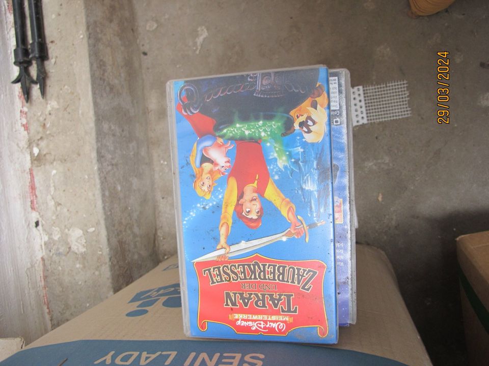 Konvolut Musik CD Film DVD und VHS Cassetten in Wuppertal