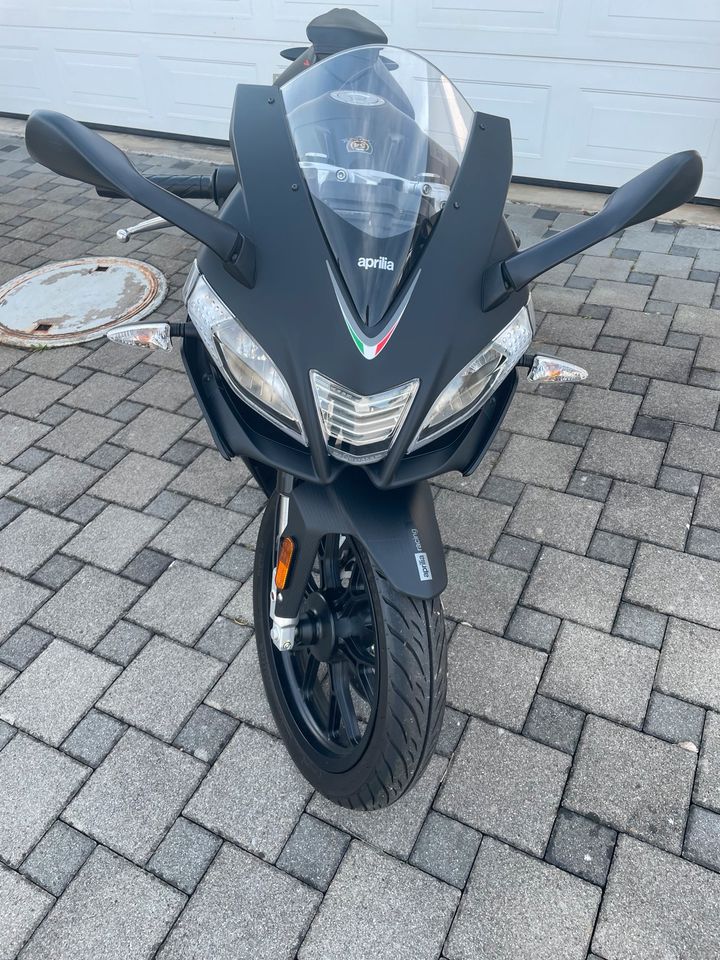 Aprilia RS4 50 Nur 800km in Sindelfingen