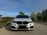 BMW X5 xDrive30d Vollausstattung, Pano, 360°Kamera, Soft-Close Saarland - Merzig Vorschau