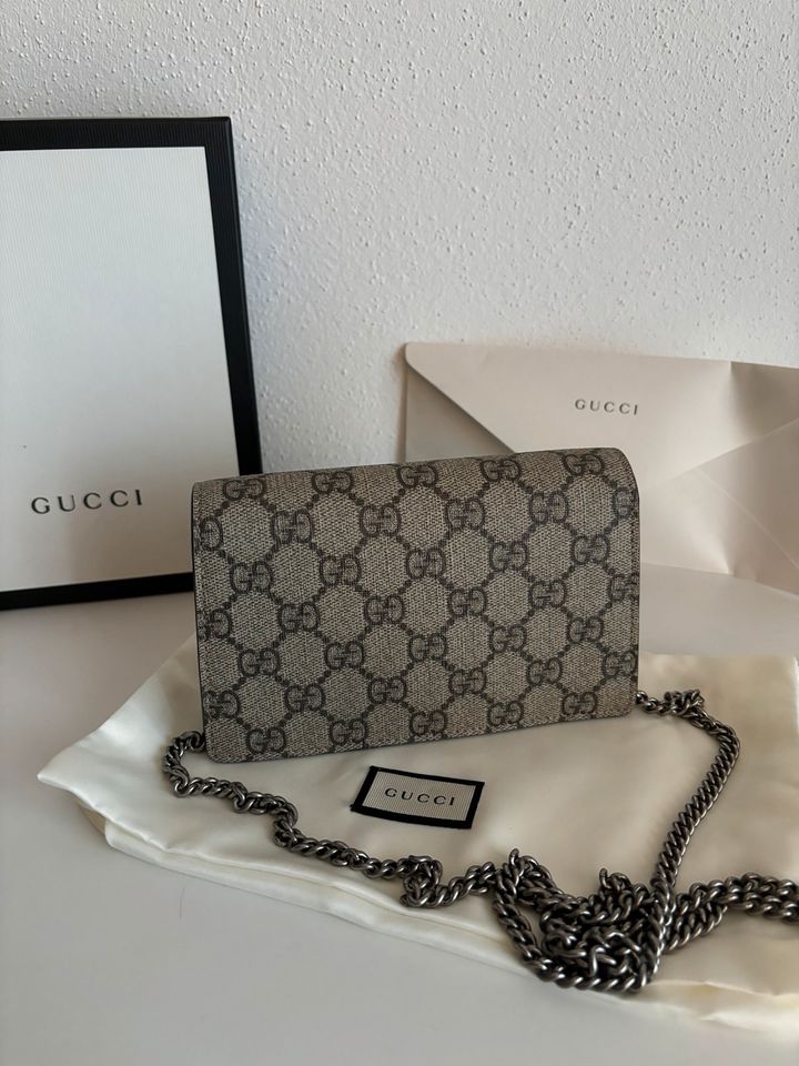 Gucci Dionysus Super-Mini-Tasche in Augsburg