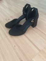 Schuhe Sandalen Pumps schwarz Fakeveloursleder 40 Graceland Rheinland-Pfalz - Mainz Vorschau