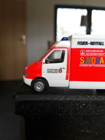 Feuerwehr Stolberg Kinder RTW Sindbad Herpa 1:87 in Aachen