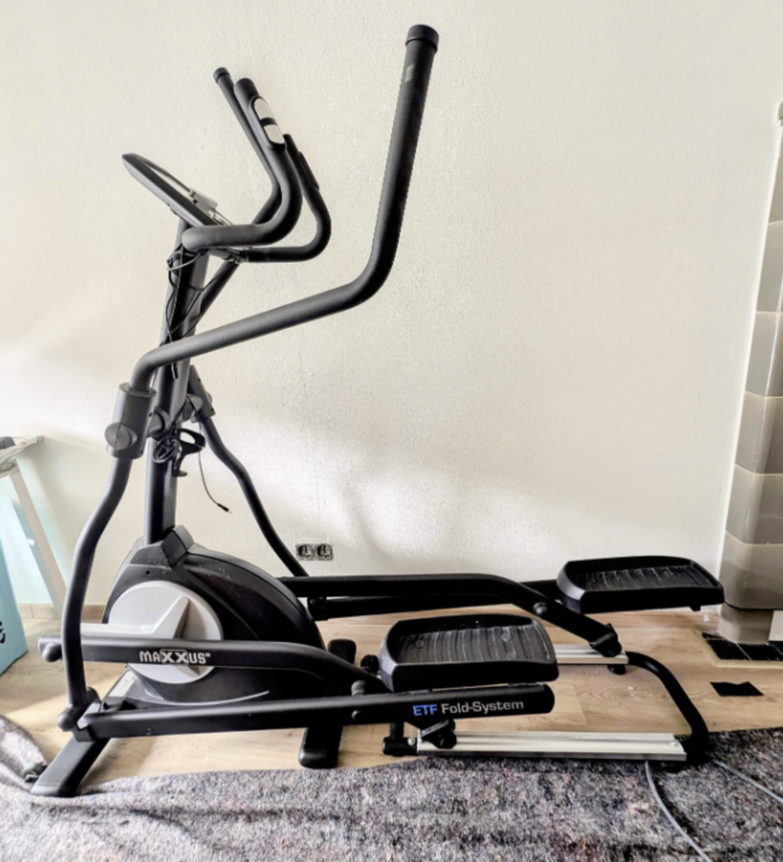 Maxxus CX 4.3f Crosstrainer, Klappbar, TOP Zustand, Neupreis 950€ in Düsseldorf