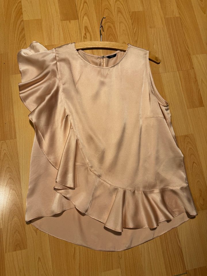 Guess Damen Seiden Top apricot gebr Gr L in Altötting