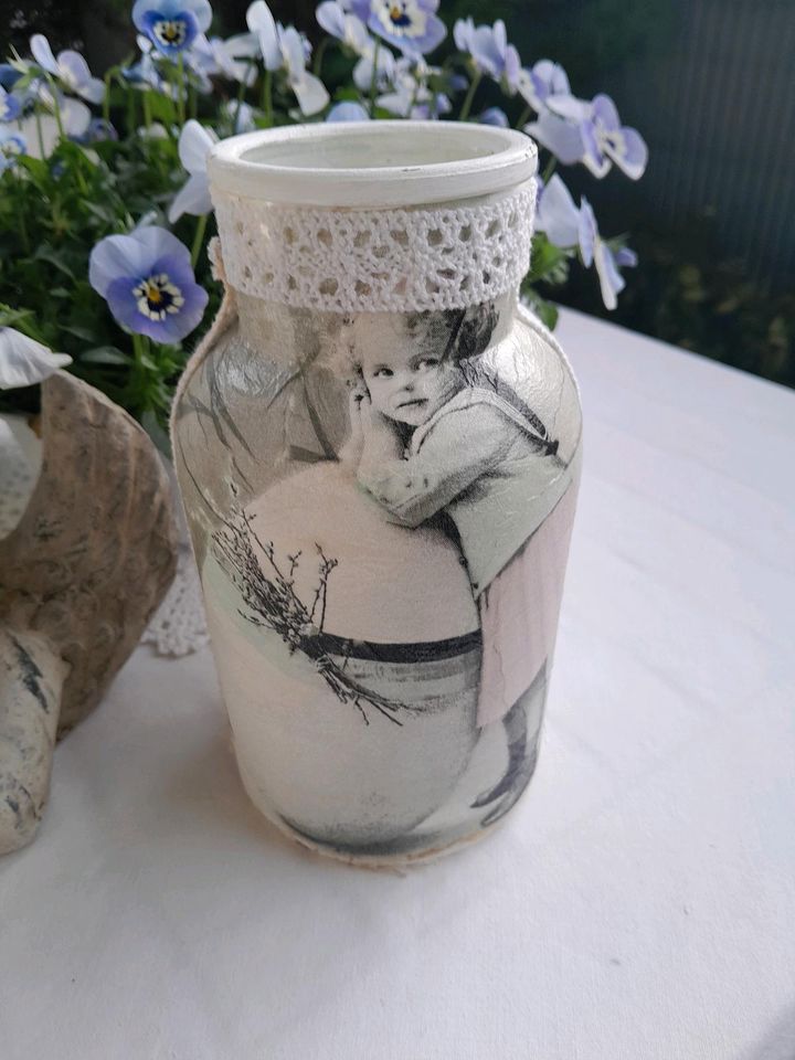 Vase vintage weiß Mädchen Ei 17 cm in Gelsenkirchen