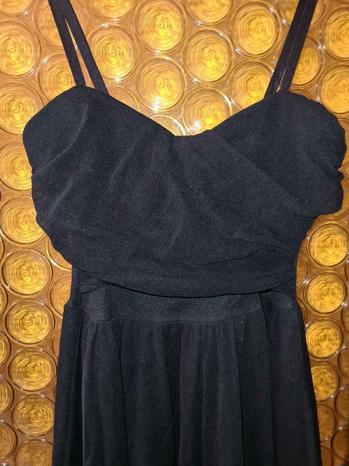 Schickes schwarzes Tüllkleid, Tally Weijl, 40 in Aachen