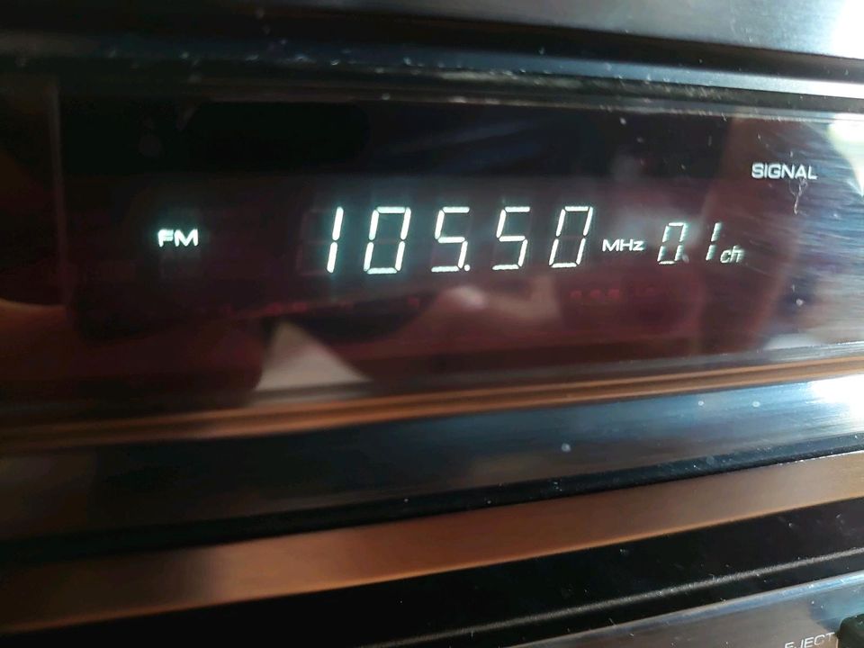 Kenwood KT-1030L KT 1030 L FM AM Stereo Tuner Receiver in Bielefeld