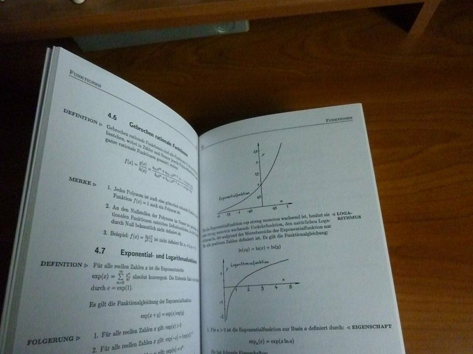 Buch Formeln für Mathematik, Physik, Chemie - Schule / Studium in Halle