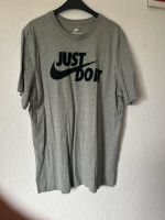 Nike Tshirt grau Größe L Brandenburg - Potsdam Vorschau