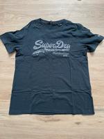 Superdry T-Shirt dunkelblau Glitzer Größe 40 Damen wie neu Nordrhein-Westfalen - Hagen Vorschau