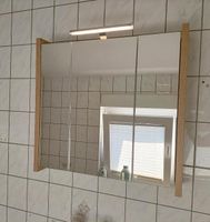 Spiegelschrank mit Beleuchtung und Steckdose Niedersachsen - Aurich Vorschau