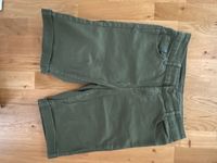 Jungen Jeans Shorts, Regular Gr 170 FITZ (Jakoo) grün wie neu Dortmund - Hörde Vorschau