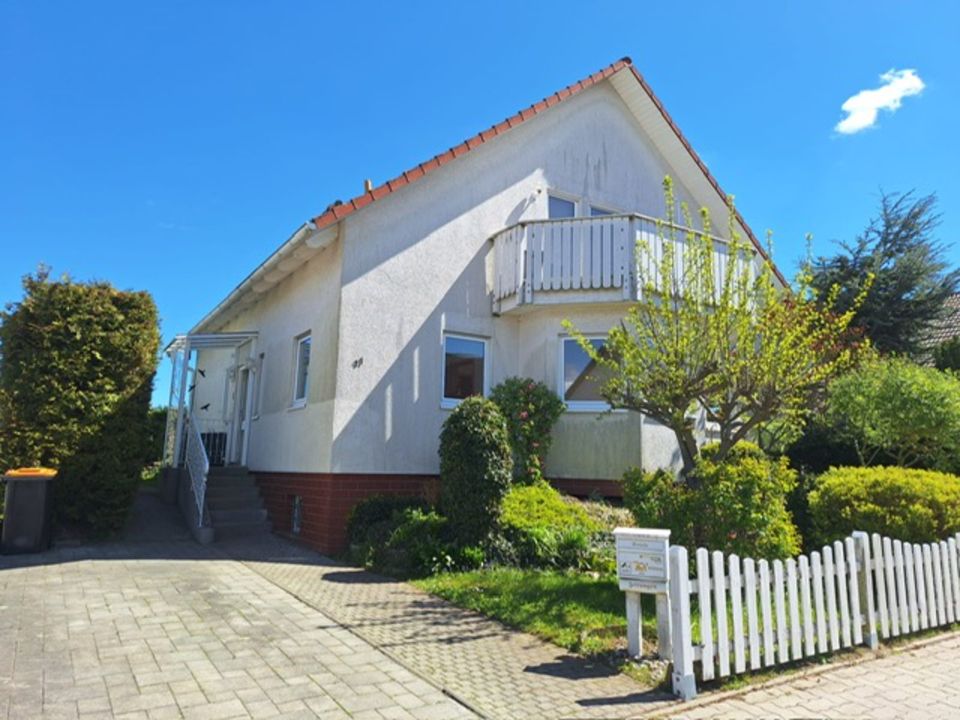 Sehr sonnige und helle Dachgeschosswohnung in ruhiger Lage in Weischlitz