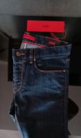 HUGO BOSS Jeans 708 slim fit 30/32 NEU mit Etiketten NP € 119 Mecklenburg-Vorpommern - Redefin Vorschau
