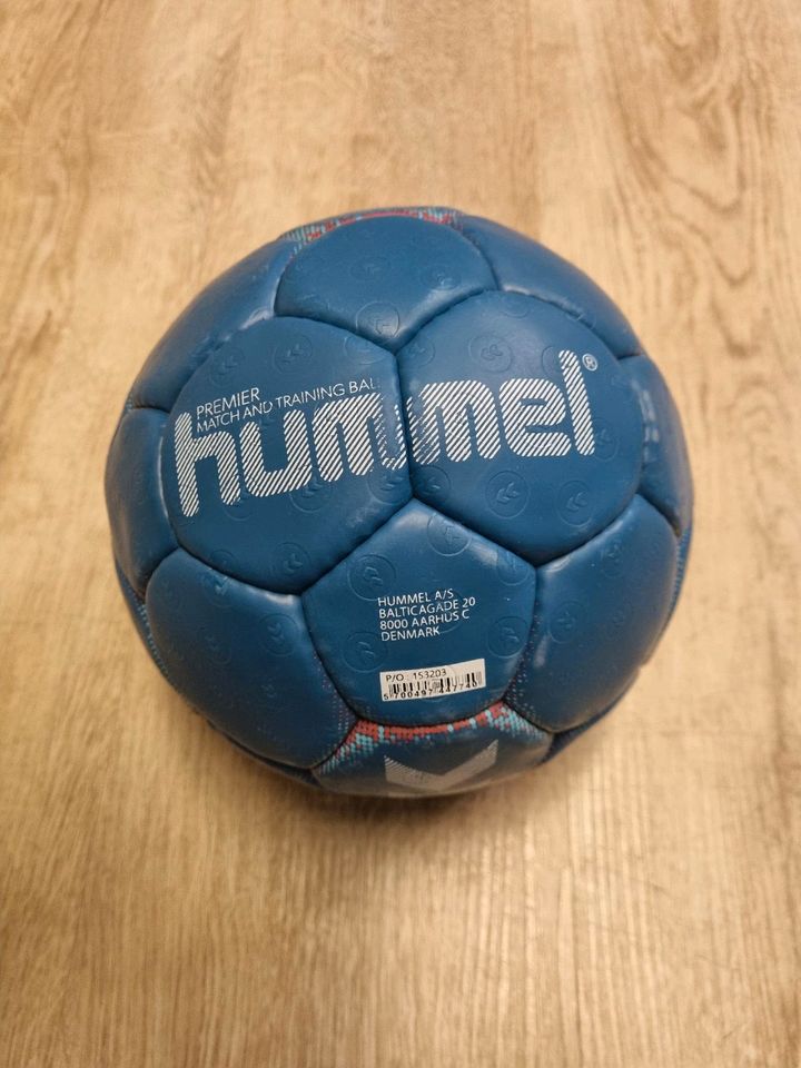 Hummel Handball Größe 3 in Frankfurt am Main