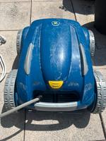 Poolroboter Zodiac 4WD DEFEKT Nordrhein-Westfalen - Kevelaer Vorschau