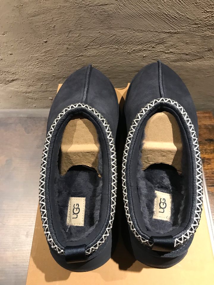 UGG Tazz Slipper Eve Blue - US 10 (EU 41) in Essen