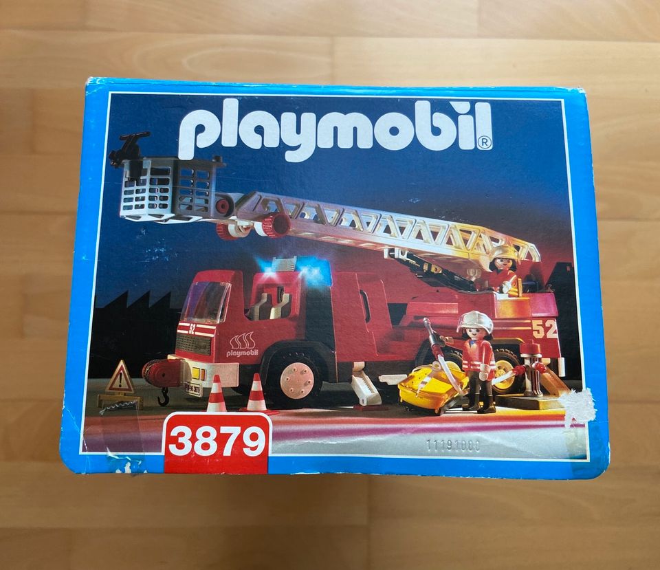 Playmobil 3879 Feuerwehr-Leiterwagen mit Blinklicht in Greifenstein