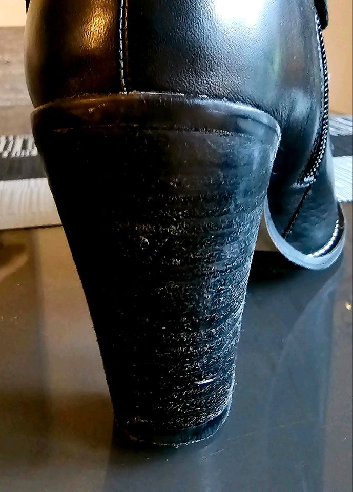 Tolle schwarze Schnürstiefel von Jette Joop in Köln